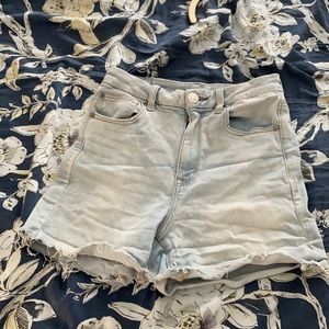 American Eagle size 6 shorts
